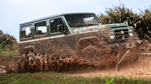 В России «китайский УАЗ» и минивэн MPV неожиданно прибавили в цене. Сколько они стоят теперь
