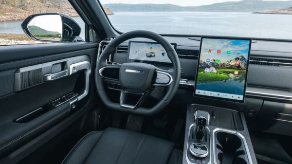 С дизайном в стиле Land Rover: самый популярный кроссовер Jaecoo получил новую версию в России