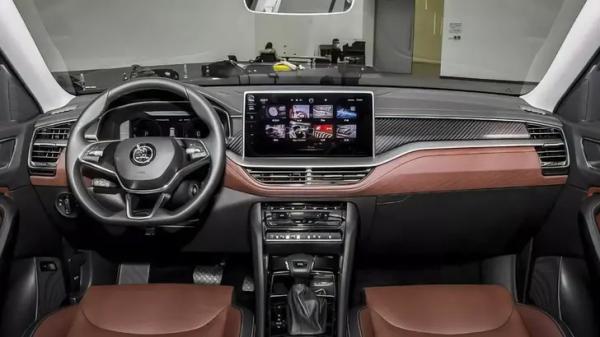Самый популярный семейный кроссовер Skoda вернулся в Россию. Цена приятно удивит