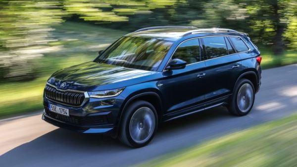 Самый популярный семейный кроссовер Skoda вернулся в Россию. Цена приятно удивит