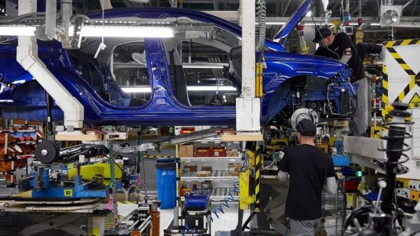 АвтоВАЗ отгружает дилерам новую дешевую «Ладу»