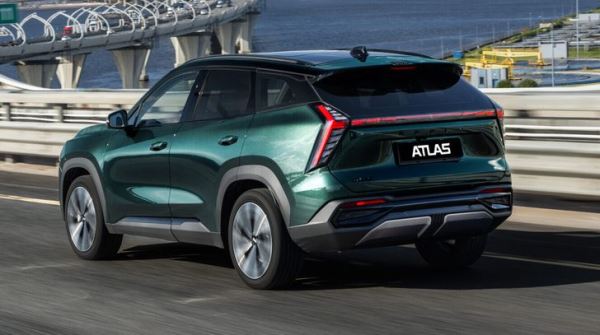 Geely сделала ставку на топовые версии Atlas в России: какие комплектации теперь выгоднее