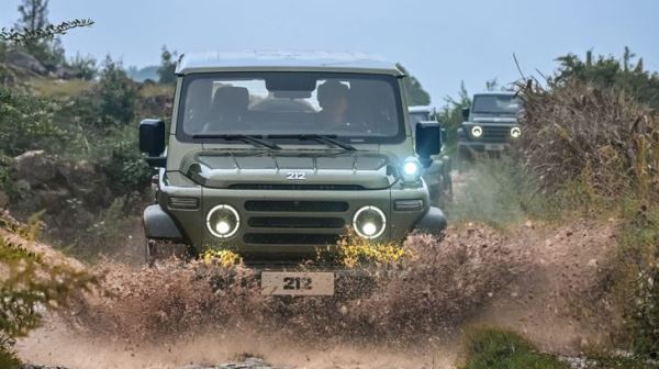 В России «китайский УАЗ» и минивэн MPV неожиданно прибавили в цене. Сколько они стоят теперь