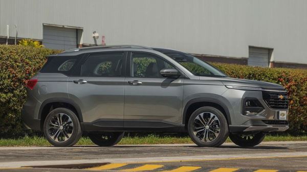 В Россию вернулся практичный семейный кроссовер Chevrolet. Он стоит дешевле «китайцев»
