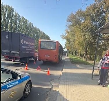 Пенсионерку увезли на «скорой» после поездки в нижегородском автобусе