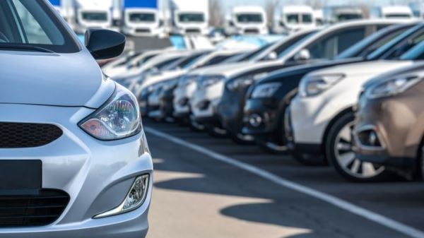 Названы самые продаваемые подержанные автомобили в России. Рейтинг из 10 марок и моделей