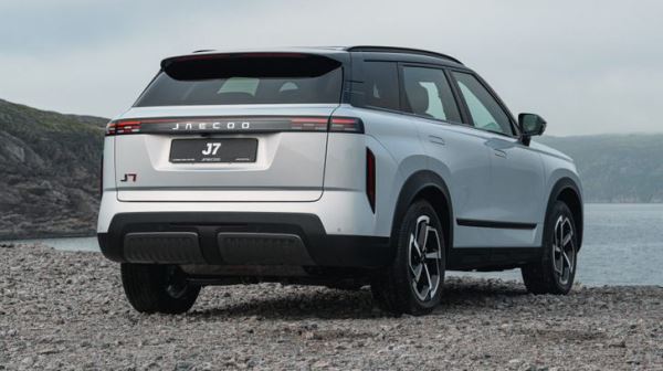 С дизайном в стиле Land Rover: самый популярный кроссовер Jaecoo получил новую версию в России