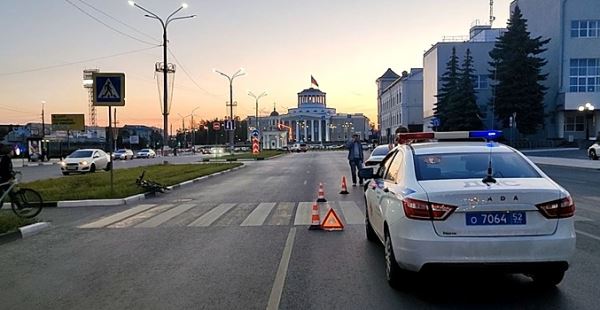 Машина сбила мальчика на велосипеде в центре Дзержинска