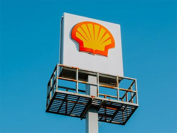 Shell представила технологию, которая может сократить время зарядки электромобилей до 10 минут