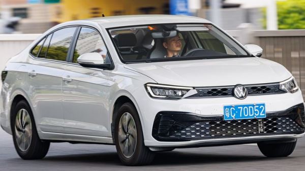 В России появился новый надежный седан Volkswagen, который стоит дешевле «Лады»