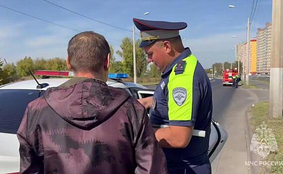 В Курске водитель фуры не уступил дорогу пожарной машине