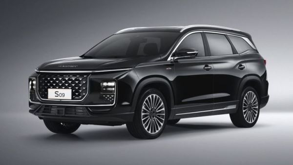 В России внезапно изменились цены на два кроссовера «дочки» Chery. Сколько они стоят теперь