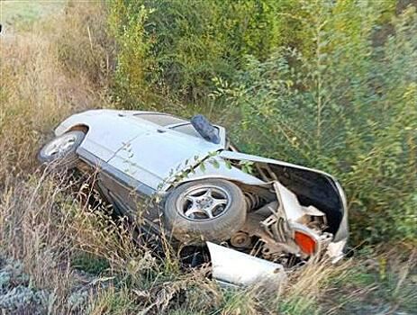 Недалеко от Хворостянки погиб водитель Lada-2112, съехавший в кювет