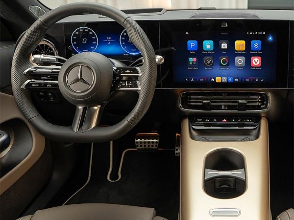 Mercedes возвращает кнопки. Цифровой минимализм больше не в моде